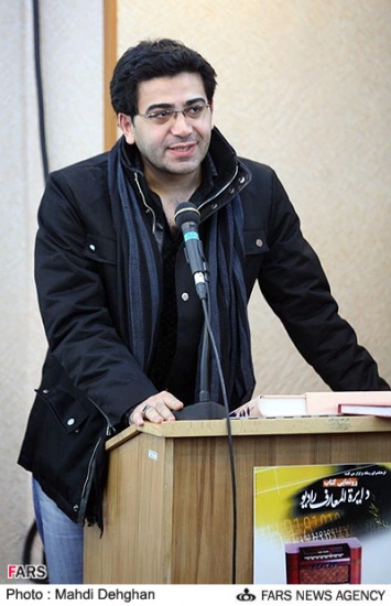 http://s2.picofile.com/file/7118321505/2234435_b.jpg