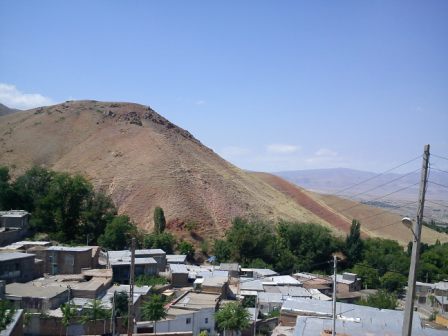 روستای زاویه و درختان پیر چنار 