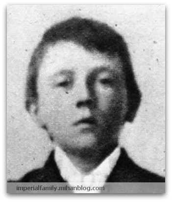 عکس آدولف هیتلر در نوجوانی
