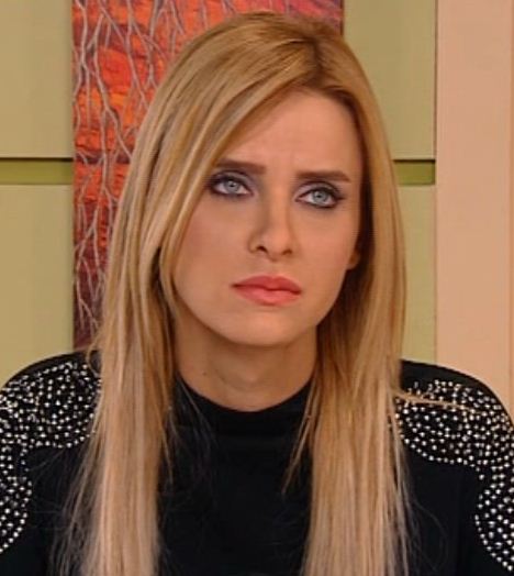 http://s2.picofile.com/file/7152927311/Capture_Simgeh.jpg