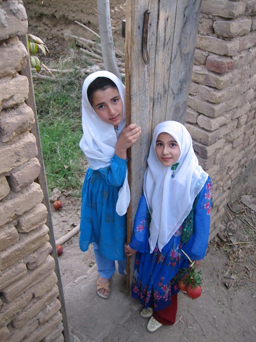 http://s2.picofile.com/file/7164140107/09_www_badroodcity_blogfa_com.jpg