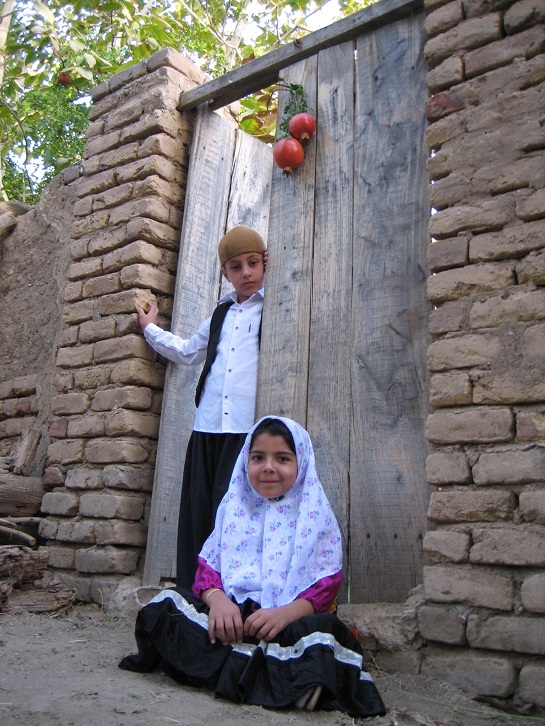 http://s2.picofile.com/file/7164141284/13_www_badroodcity_blogfa_com.jpg