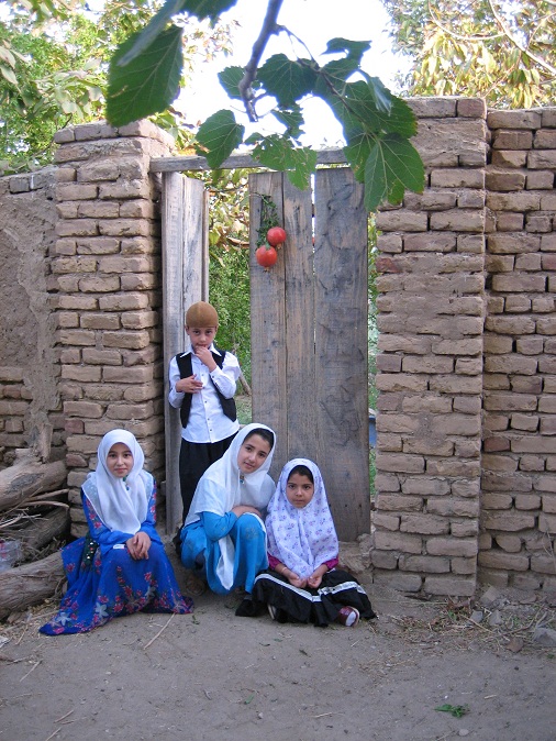 http://s2.picofile.com/file/7164141612/14_www_badroodcity_blogfa_com.jpg