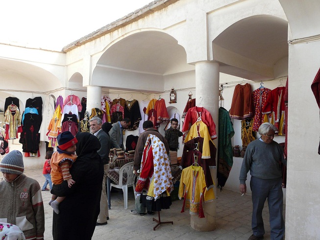 http://s2.picofile.com/file/7164160642/63_www_badroodcity_blogfa_com.jpg