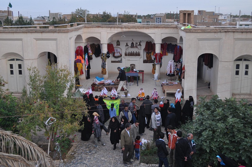 http://s2.picofile.com/file/7164161505/64_www_badroodcity_blogfa_com.jpg