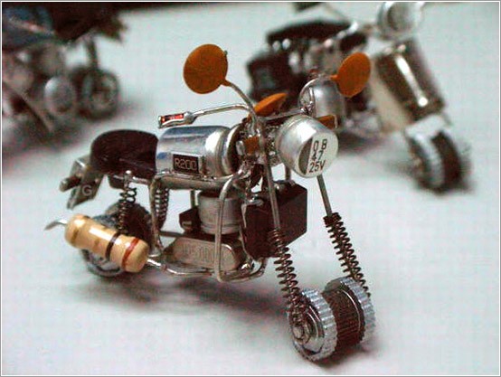 http://s2.picofile.com/file/7164376448/bike.jpg