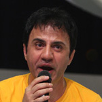 http://s2.picofile.com/file/7168211612/7.jpg