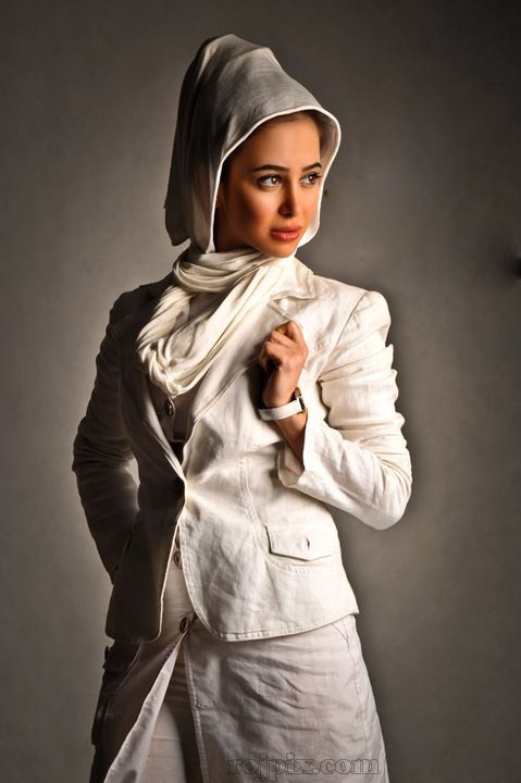 تصاویر جدیدی از الناز حبیبی بازیگر سریال پنج کیلومتر تا بهشت     rojpix.com