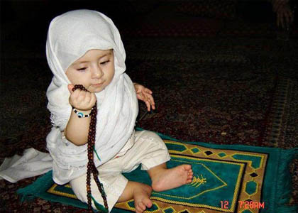 کودک نمازخوان