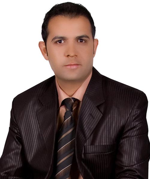 http://s2.picofile.com/file/7179640107/amin_bahrani.jpg