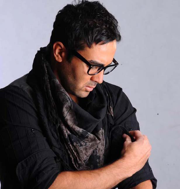 http://s2.picofile.com/file/7184015371/376956_2675544810820_1322212446_33181509_1473464475_n.jpg