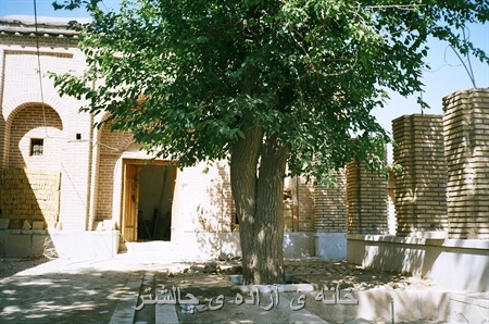 خانه آزاده چالشتر http://chaaleshtor.blogfa.com/