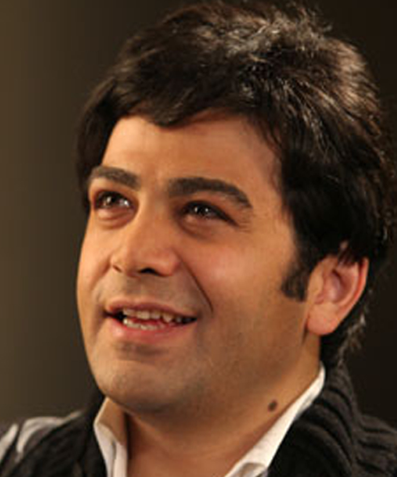 http://s2.picofile.com/file/7202456876/farzad_20111128_1955507318.jpg