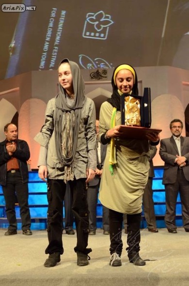 خدا پروانه ها را برای دختربچه ها و اشعار حسن مصطفی زاده آرمان خدا پروانه ها را برای دختربچه ها و اشعار حسن مصطفی زاده آرمان