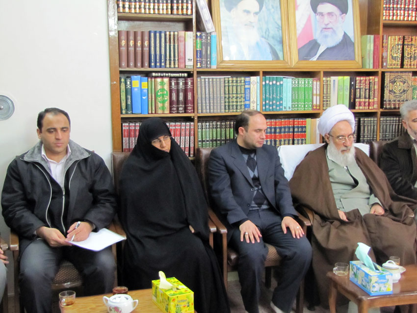 آیت الله محسن مجتهد شبستری در دیدار اعضای ستاد بافت تابلو فرش بیداری اسلامی