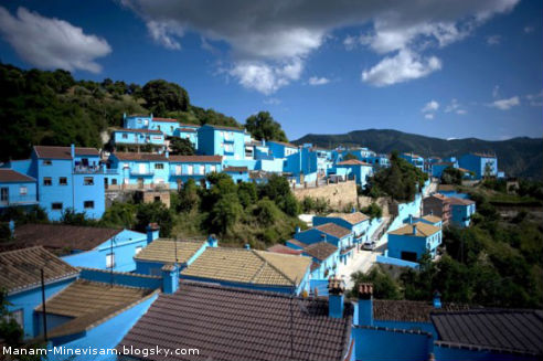 روستایی به رنگ آبی برای فیلم برداری فیلم the smurfs