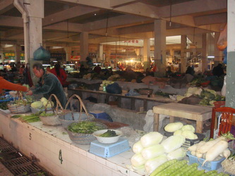 بازار گوشت و میوه