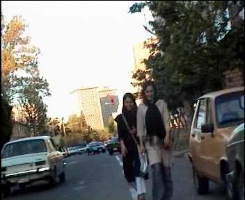 فقر و فحشا مستندی از خود فروشی دختران، کاری از مسعود ده نمکی