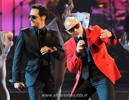 http://s2.picofile.com/file/7332778488/Pitbull_2011_American_Music_Awards_Show.jpg