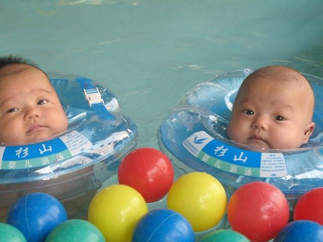 http://s2.picofile.com/file/7349670214/%D9%85%D8%B2%DB%8C%D8%AA_%D8%AF%D8%A7%D8%B4%D8%AA_%DB%8C%D9%87_%D9%84%D9%BE_%D8%A8%D8%B2%D8%B1%DA%AF_%D8%A8%D8%B1%D8%A7%DB%8C_%DB%8C%DA%A9_%DA%A9%D9%88%DA%86%D9%88%D9%84%D9%88.jpg