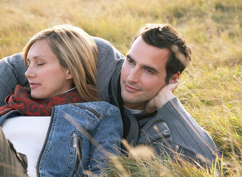 http://s2.picofile.com/file/7352329244/love_22_.jpg