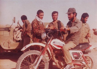 شهیدان مهدی مستوی و جنت شعار و برادر یوسف حمیدی فرمانده گردان های صف،بدر و رعد در عملیات والفجر مقدماتی