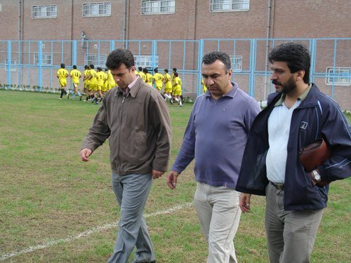 نادر دست نشان