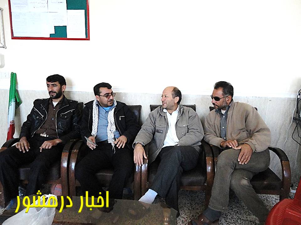http://s2.picofile.com/file/7602078381/a2.jpg