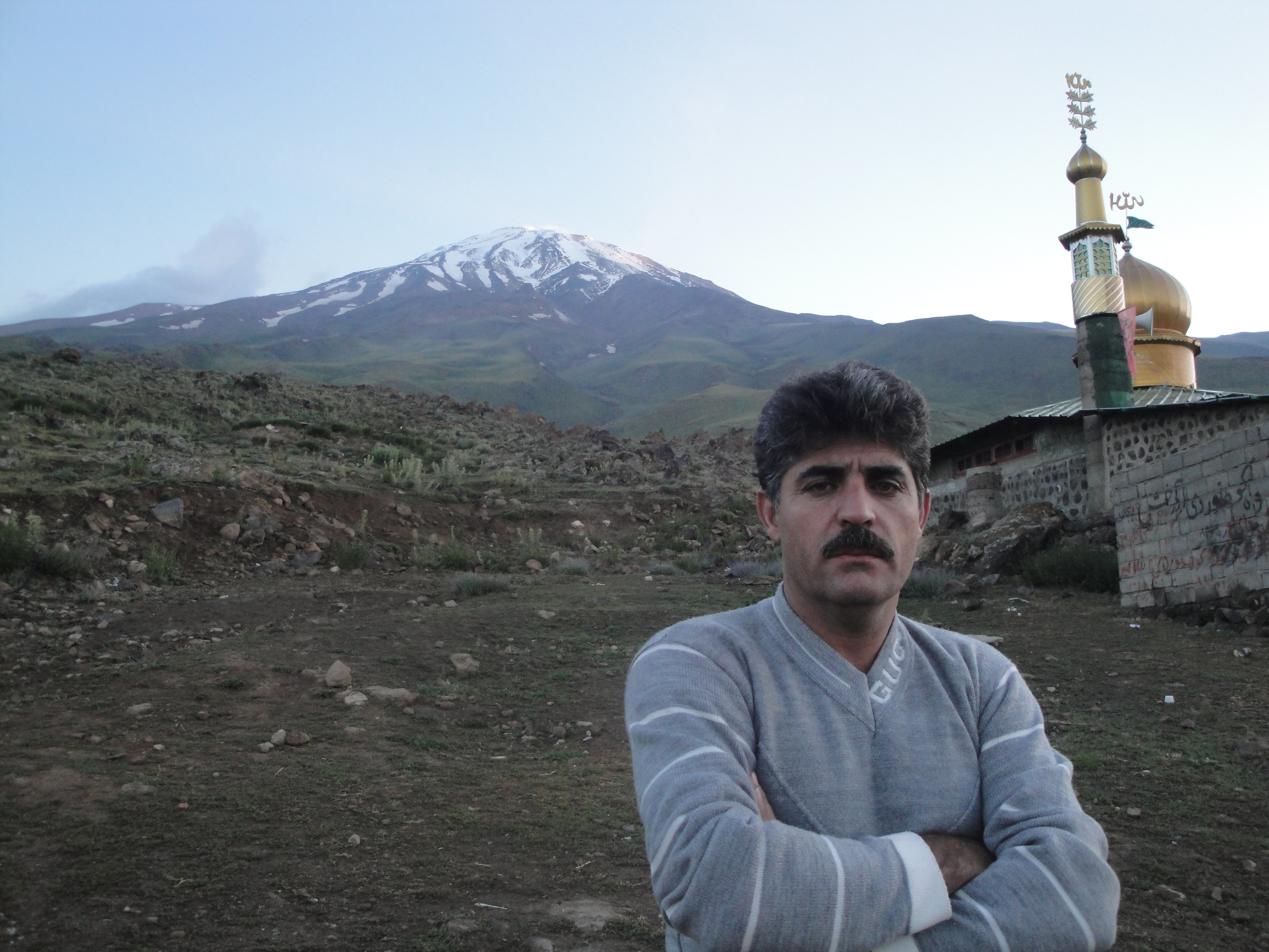 http://s2.picofile.com/file/7607197739/DSC06137.jpg