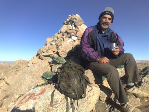 http://s2.picofile.com/file/7629228060/Image1048.jpg