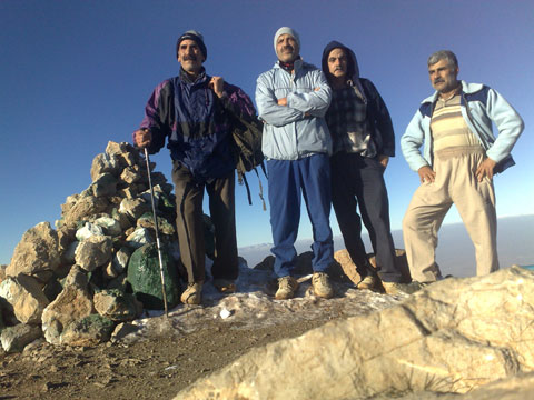 http://s2.picofile.com/file/7629228381/Image1046.jpg