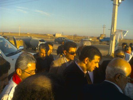 http://s2.picofile.com/file/7629600642/ahmar_01_3_.jpg