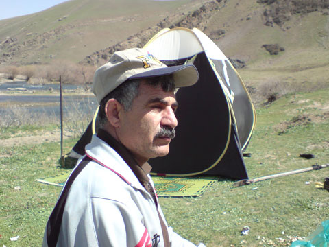 http://s2.picofile.com/file/7638444622/13_11_91_10_.jpg