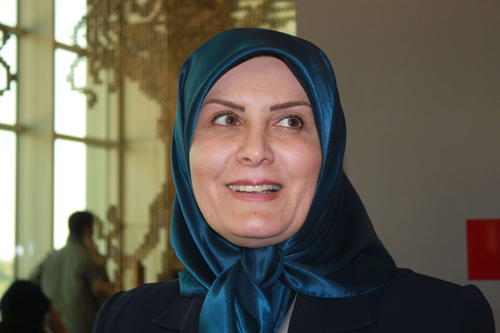 http://s2.picofile.com/file/7649074294/88kh.jpg