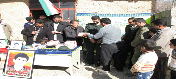 تقدیر از خانواده شهید اسماعیل شیری