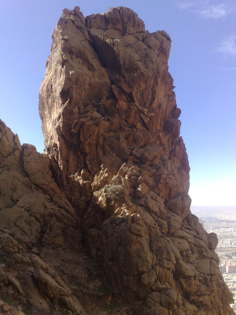 http://s2.picofile.com/file/7663116983/Image_vasee.jpg