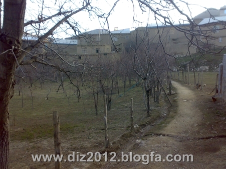 http://s2.picofile.com/file/7673956662/20131122405.jpg