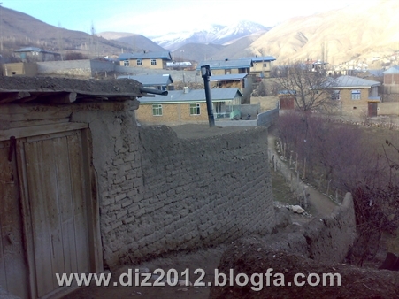 http://s2.picofile.com/file/7673972254/20131122412.jpg