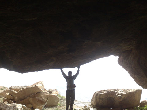 http://s2.picofile.com/file/7675533759/20131211194.jpg