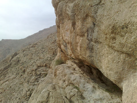 http://s2.picofile.com/file/7675535371/20131211202.jpg