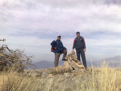 http://s2.picofile.com/file/7677973759/20131213246.jpg