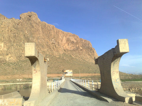 http://s2.picofile.com/file/7678003866/20131213268.jpg