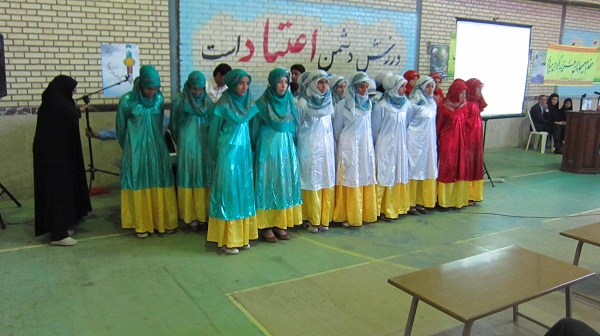 همایش تجلیل از معلمان نمونه
