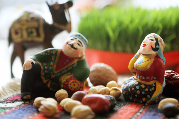 http://s2.picofile.com/file/7687122682/Novruz_Bayramiviz_Mubarek_b.jpg
