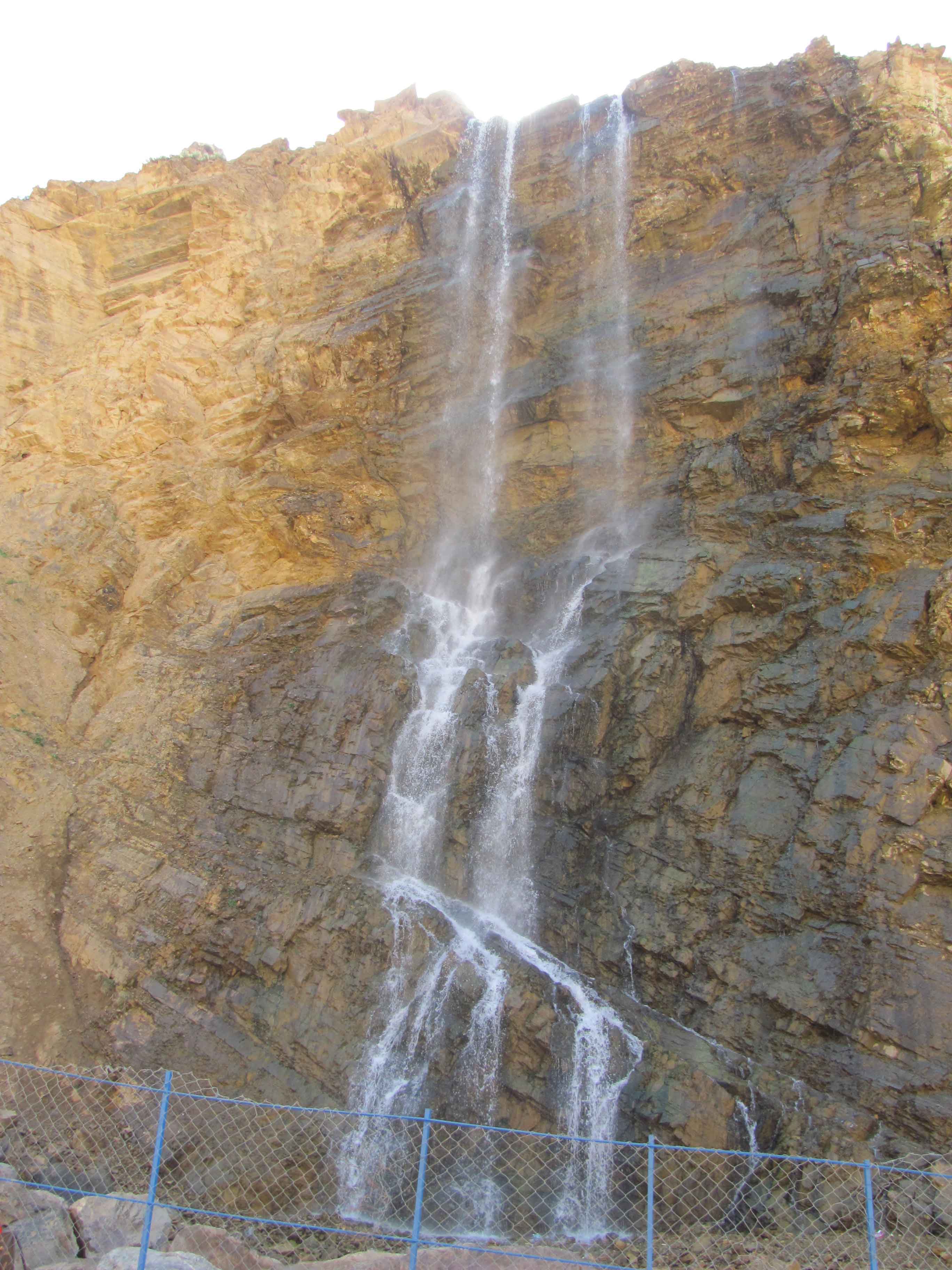 آبشار دررود