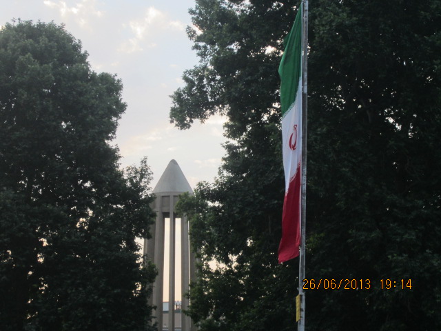 http://s2.picofile.com/file/7822850749/IMG_3493.jpg