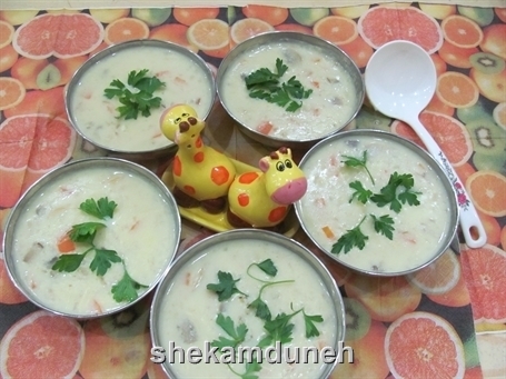 سوپ مرغ و قارچ