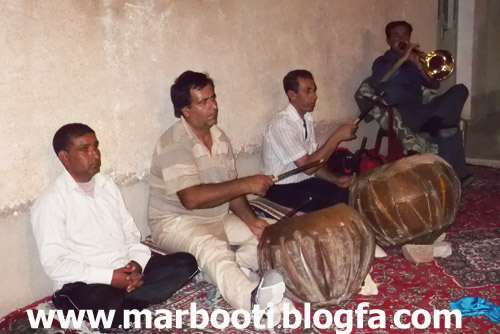 http://s2.picofile.com/file/7896446234/ashrafi_22.jpg