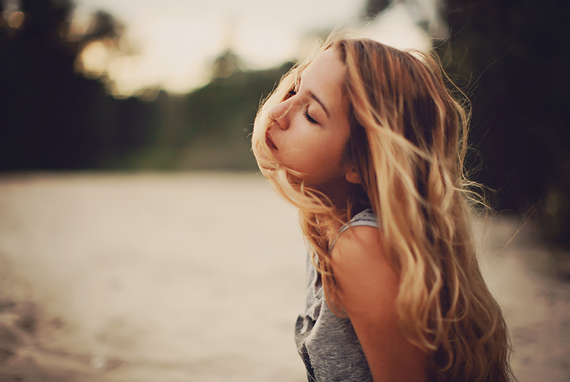 http://s2.picofile.com/file/7902355692/enjoy_the_wind_by_lileinaya_d538hgz.jpg
