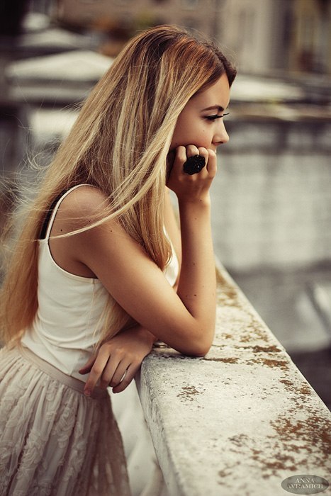 http://s2.picofile.com/file/7909911933/KGAya_M48eLPuujsskNckQ.jpg